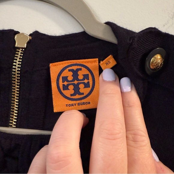 Women’s Tory Burch Navy 100% wool short sleeve sweater Top with Button Accents - Picture 4 of 6